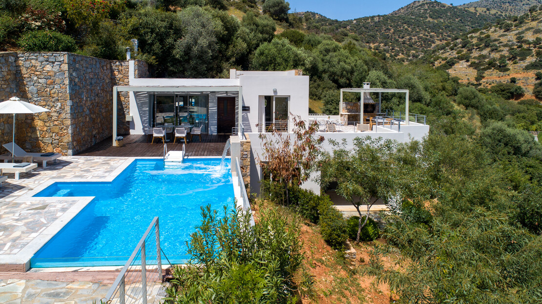 Pleiades Luxurious Villas